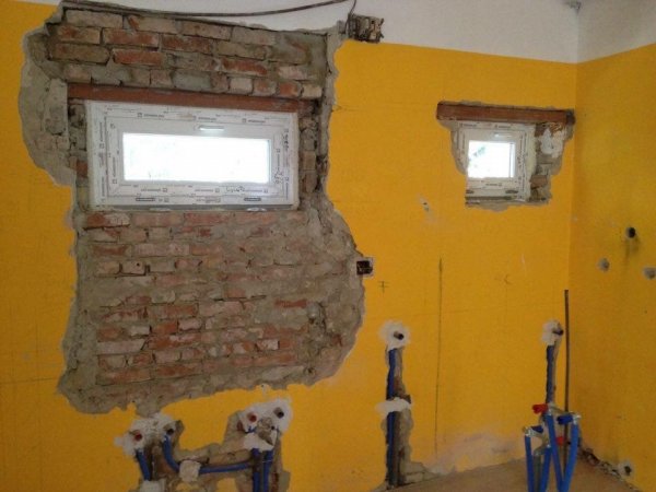 Fürdőszoba és WC ablakok